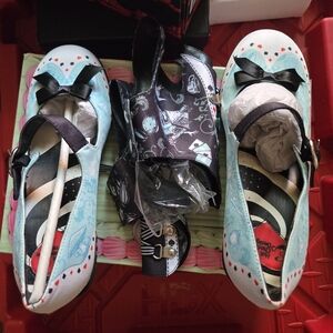 Hot Chocolate Design Blue and Black Dress Shoes with Sleek Design Womens Size 5